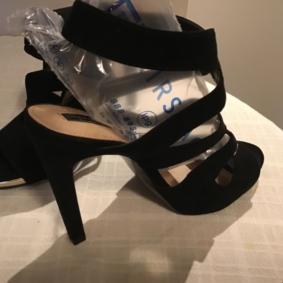 Zara trafaluc hihg heel sandals - Picture 2 of 4